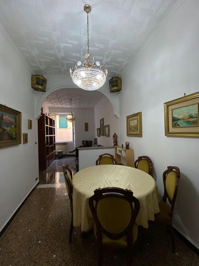 Apartament La Palma Di Rafe Genua Zewnętrze zdjęcie