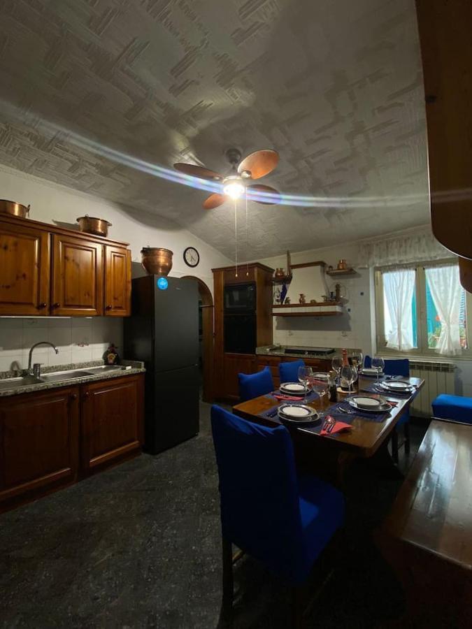 Apartament La Palma Di Rafe Genua Zewnętrze zdjęcie